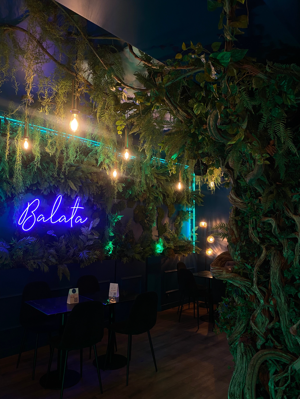 Néon Bar Restaurant - Mon Joli Néon